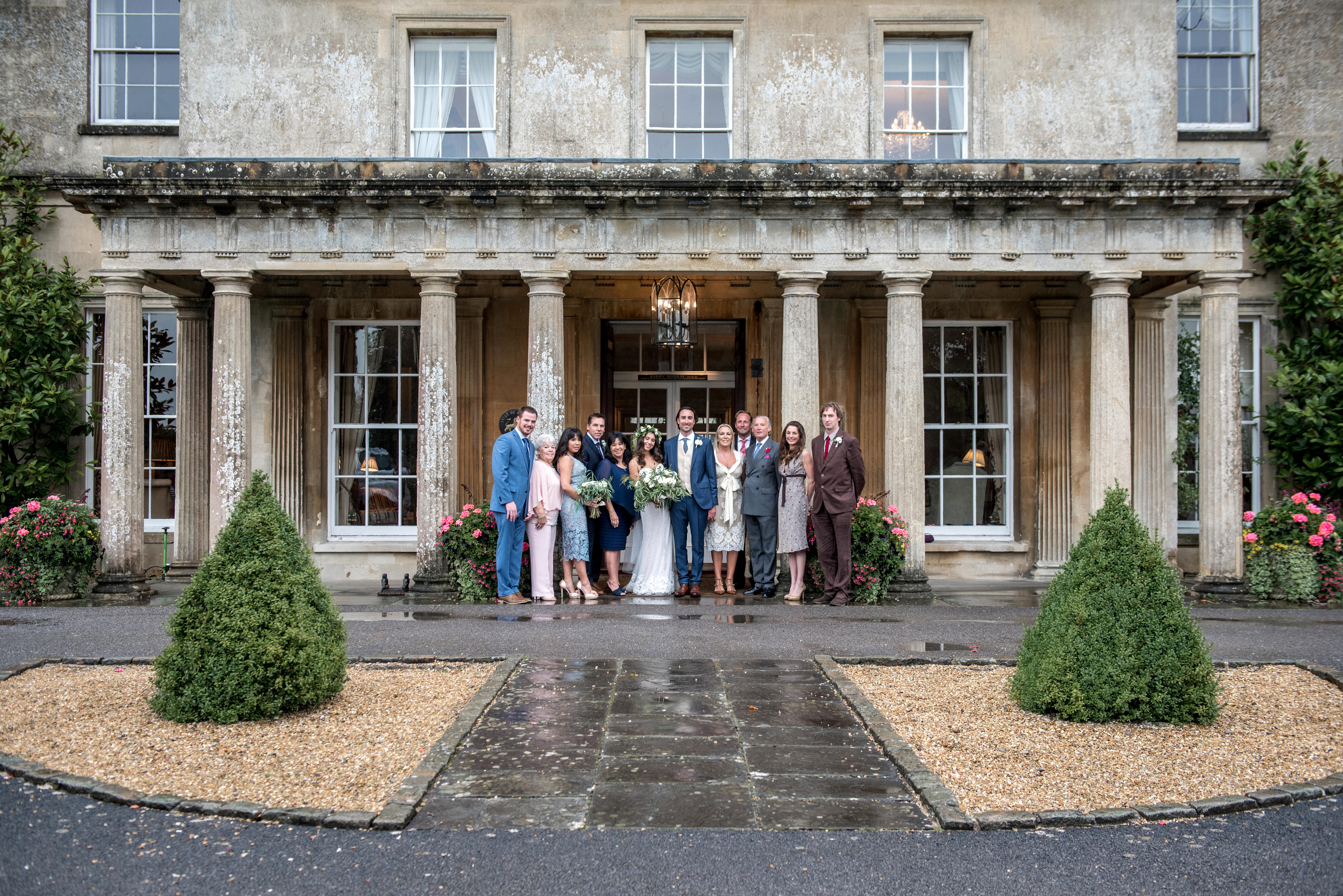 rain wedding day photography