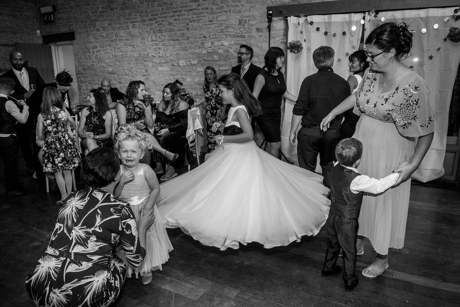 flower girls dancing